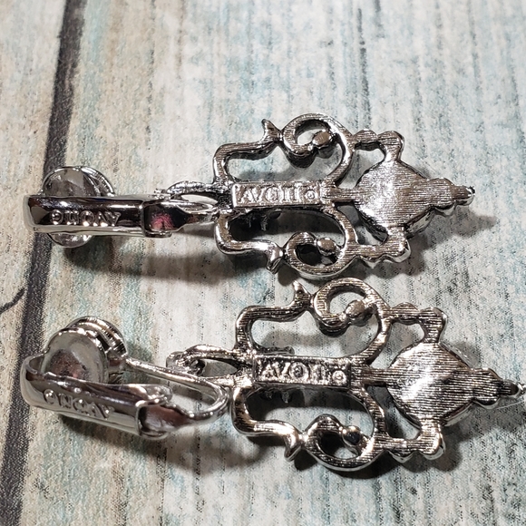 🎉HP🎉Avon Necklace and Earrings Set. - Picture 12 of 14